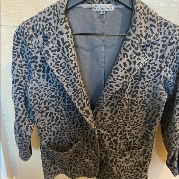 Modmodele Womans Jacket Sz Medium Cheetah Gray Two Button Pockets - Picture 9 of 15